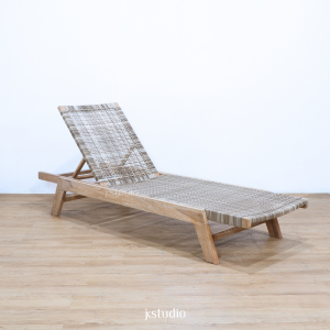 sunbed lounger kursi kolam santai tanning berjemur garden ekspor pantai white washed kayu jati rustic bali villa proyek hotel restaurant kontraktor desain interior jepara kreasi studio trusted